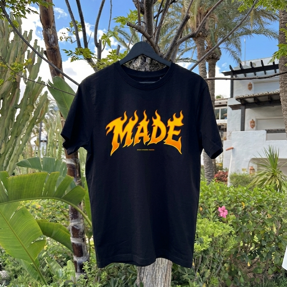 MADE FLAMES T-SHIRT SVART
